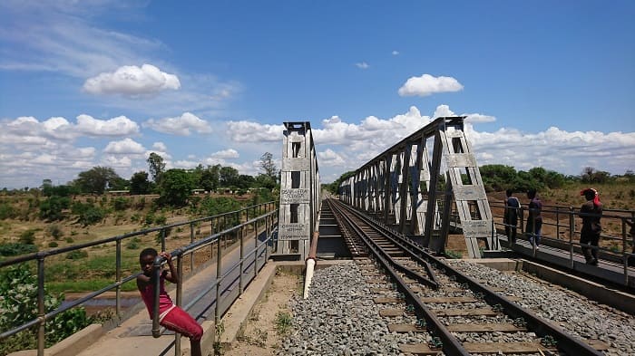 バラカの鉄橋